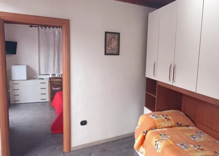 Casa Mango Homestay Stresa